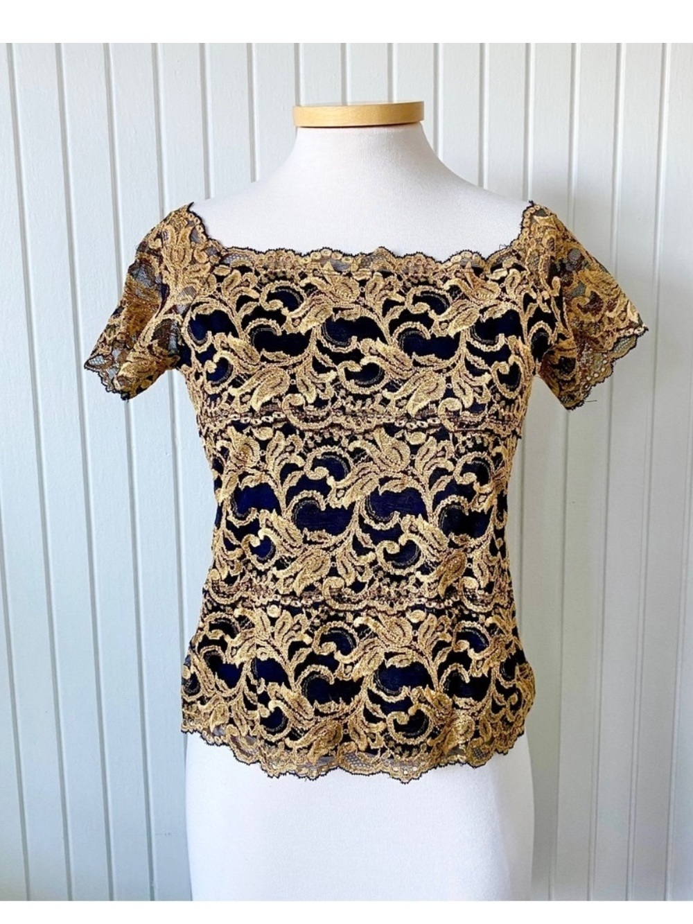 Boston Proper Vintage 90s Gold & Black Lace Top Cap Sleeves Size Medium